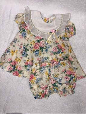 Cradle togs vintage Floral Ruffle Collar Baby dress and bloomer 12m